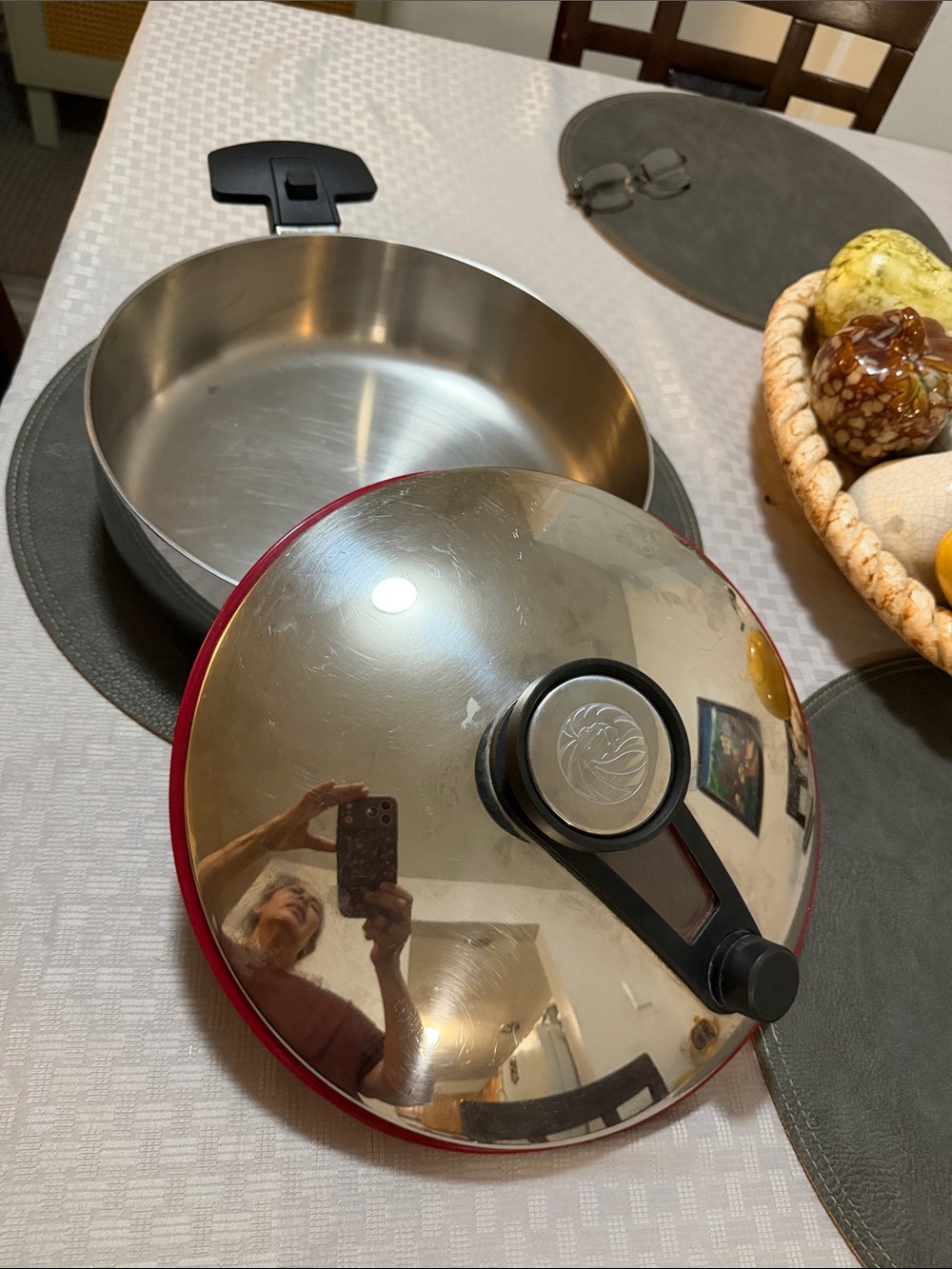 Stainless Steel Red Nonstick Deep Pan with Lid